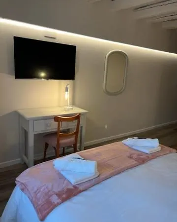 Cal Pericas بيت ضيافة 3*